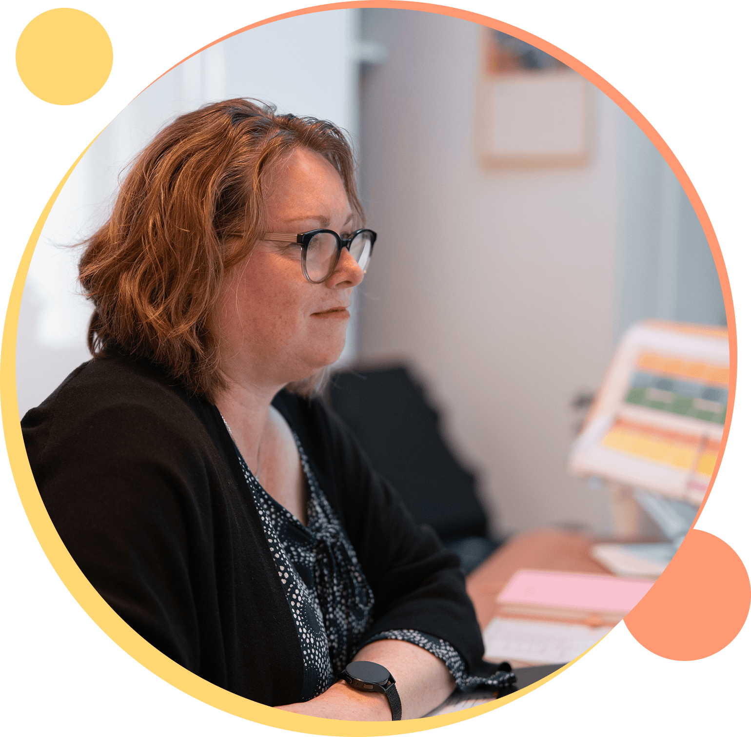 Assistante indépendante TPE bureau Valérie Trienpont Assistante indépendante pour TPE travaillant à son bureau